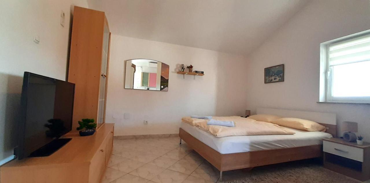 Apartments Hajl Krk Town Dış mekan fotoğraf