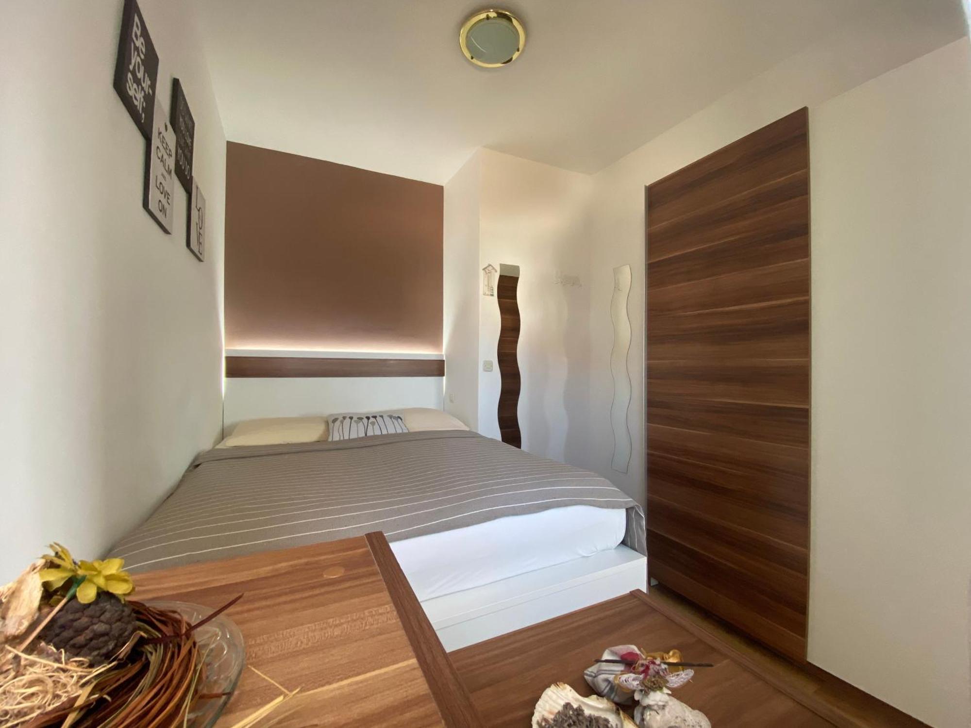 Apartments Hajl Krk Town Dış mekan fotoğraf