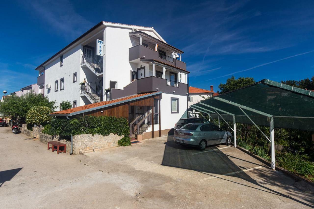 Apartments Hajl Krk Town Dış mekan fotoğraf